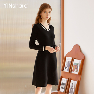秋冬季 映想社交女装 女打底连衣裙针织V领小黑裙 特价