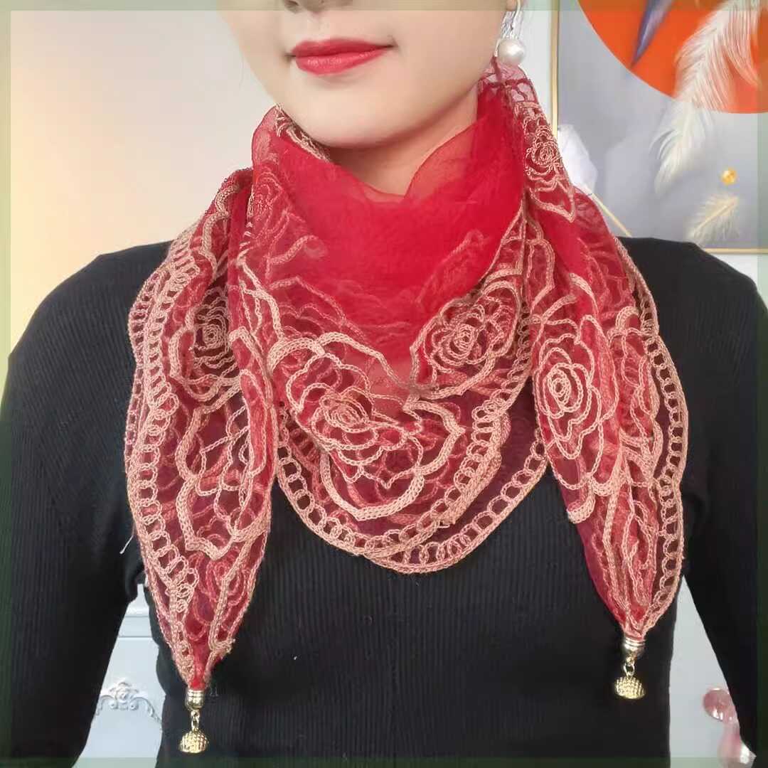 绣花磁扣围巾女时尚百搭护颈丝巾
