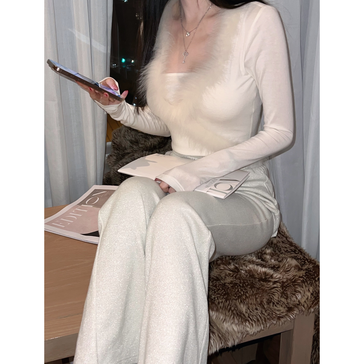 【巴斯奶兔】熊熊私服 氛围感内搭 狐狸毛条假两件纯欲上衣