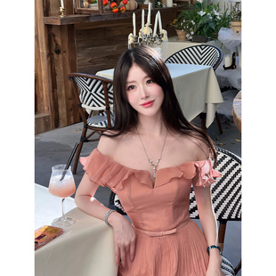 熊熊私服 V领一字肩收腰荷叶边压褶连衣裙长裙 塞纳黄昏