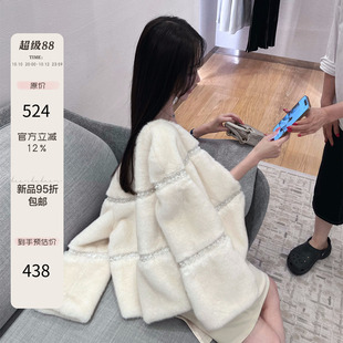 熊熊屋【冰晶奶兔】性价比之选圆领珍珠花朵仿水貂皮草外套