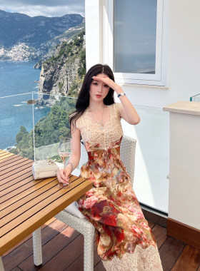 熊熊屋【浮雕玫瑰】私服 印花蕾丝修身收腰唯美连衣裙