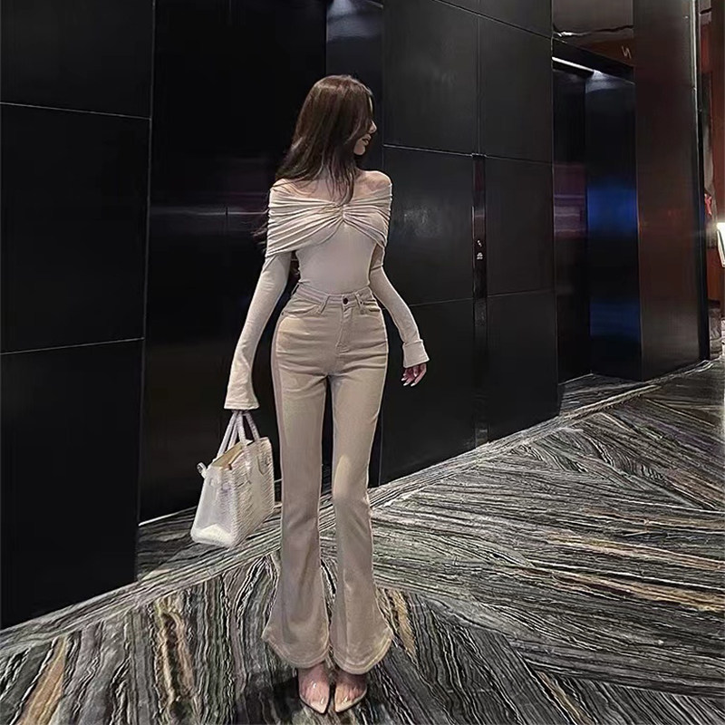 熊熊屋【香肩捕手】性感辣妹翻领收褶针织一字肩上衣,女装/女士精品,毛针织衫,淘宝优惠券,粉丝福利购,淘宝优惠卷