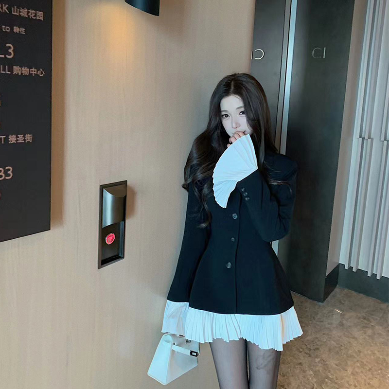 熊熊屋【斩女】御姐女神收腰显瘦A字可拆卸百褶西装裙外套