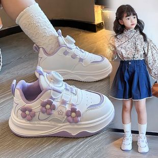 小白鞋软底防滑板鞋皮面运动鞋透气2025春秋新款小花花旋转扣女童