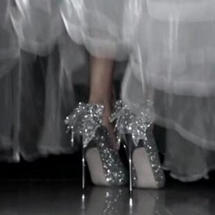 银色水晶高跟鞋女细跟18岁成年礼服气质蝴蝶结婚纱两穿婚鞋新娘鞋