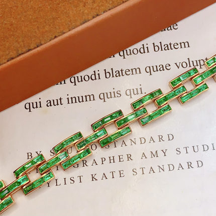 宝创集18k金镶嵌约5.42克拉天然祖母绿几何感满圈手链时尚精致感