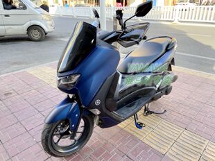 适用雅马哈NMAX155改装护手腿部挡风膝盖风挡摩托车挡风板电动车