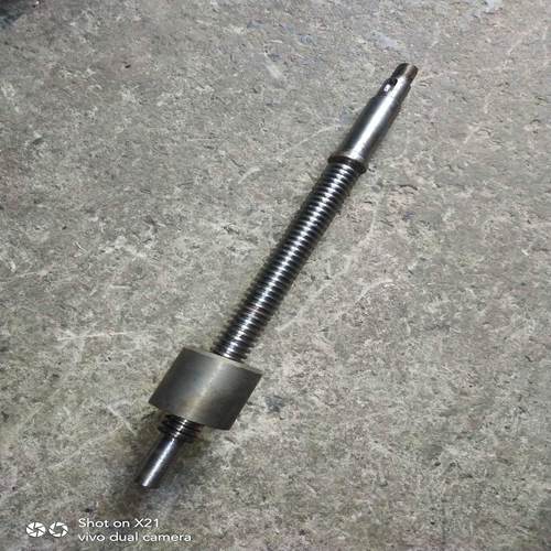 机床配件沈阳大连CW6163/尾CW61T80车床丝杆30*6/L502尾螺母L60车