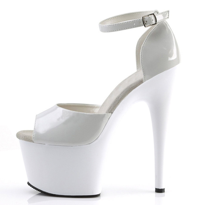 时尚走秀大码性感凉鞋