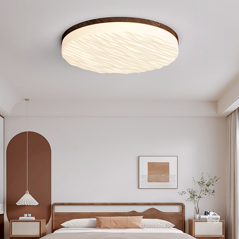 中古风复古卧室灯吸顶灯胡桃木书房灯现代简约高级感主卧房间灯具