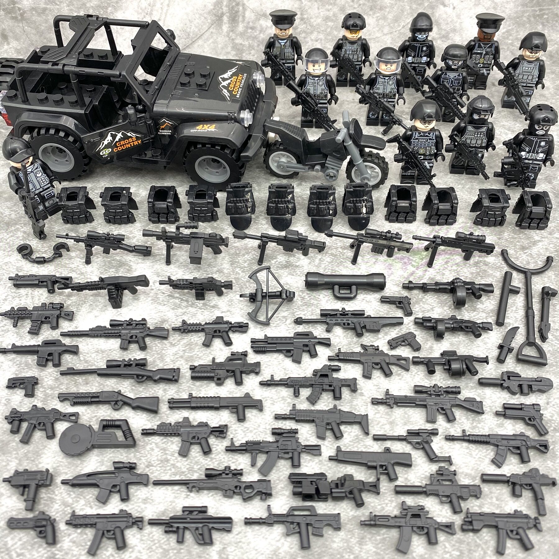 兼容乐高积木特警装甲车黑鹰战队男孩子拼装防爆特种部队汽车玩具