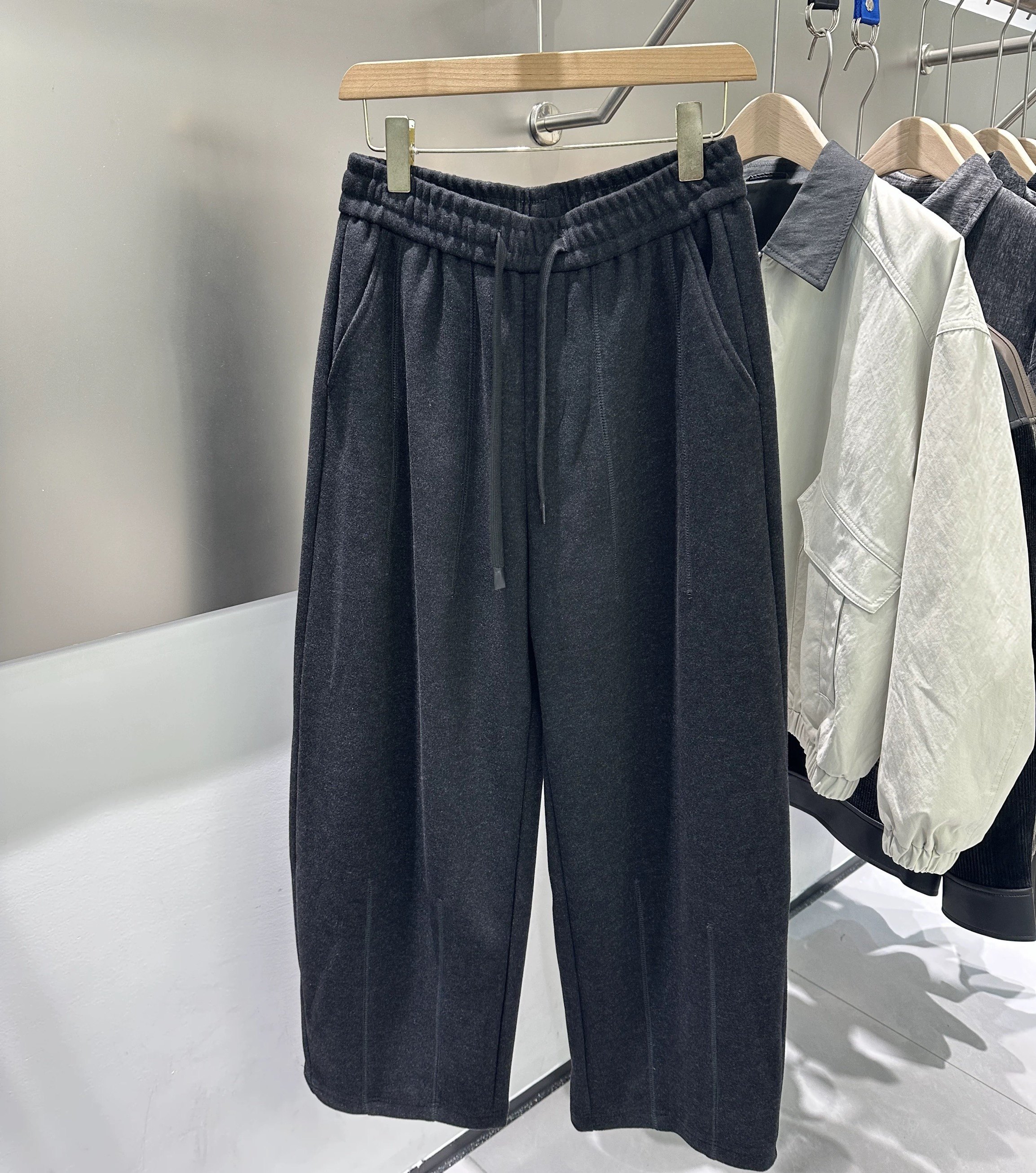 2025冬季新款时尚宽松直筒男士休闲裤潮流阔腿青年加厚保暖弯刀裤,男装,休闲裤,淘宝优惠券,粉丝福利购,淘宝优惠卷