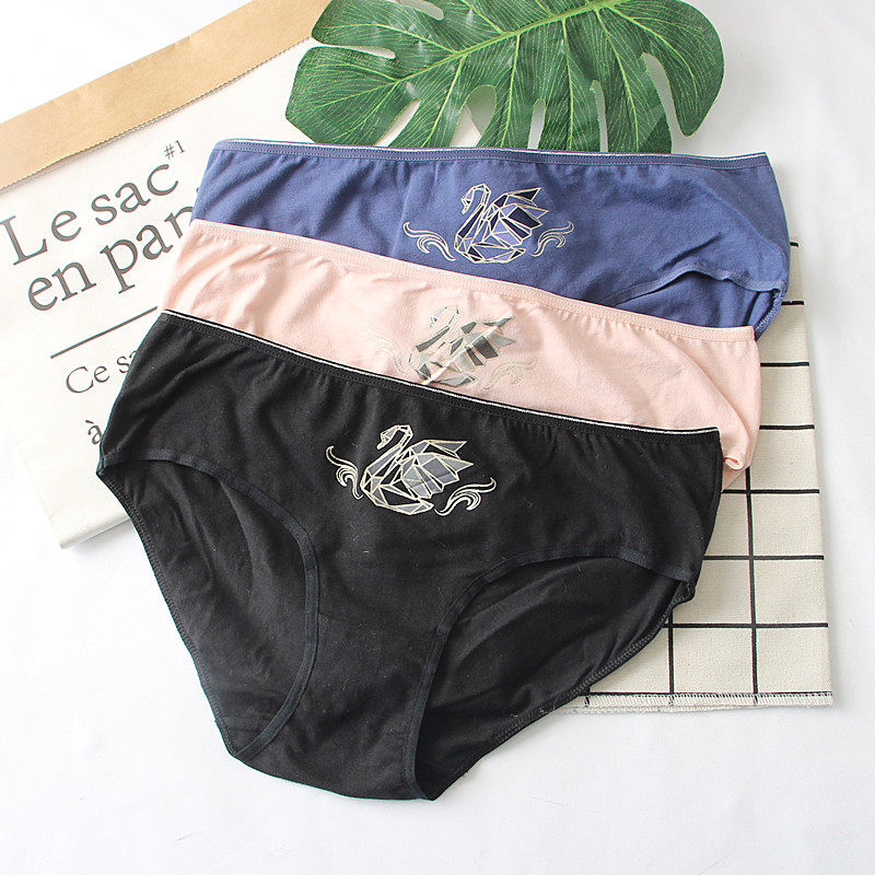 秋季纯棉中低腰女士三角内裤印花包臀大码全棉裆棉质面料透气裤头