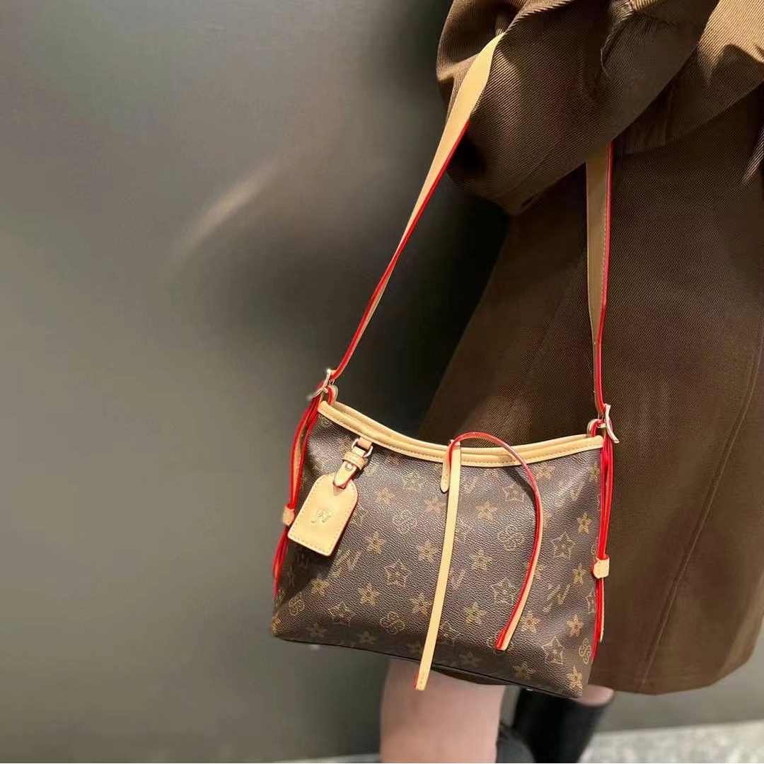 小红书推荐新网红包女新款老花中古机场包单肩斜挎小号腋下购物袋