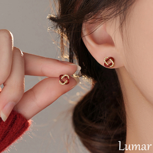 S925纯银红色缠绕同心结耳钉2026新款爆款高级感本命年过年耳饰女