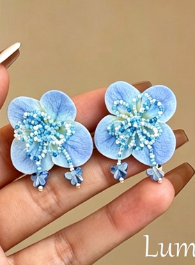 小清新蓝色蝴蝶串珠花朵耳环轻奢