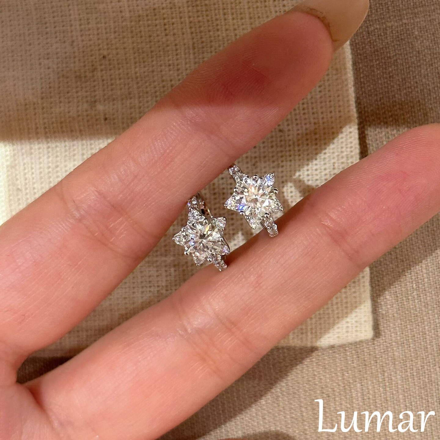 S925纯银爆闪满钻星星耳钉女2025