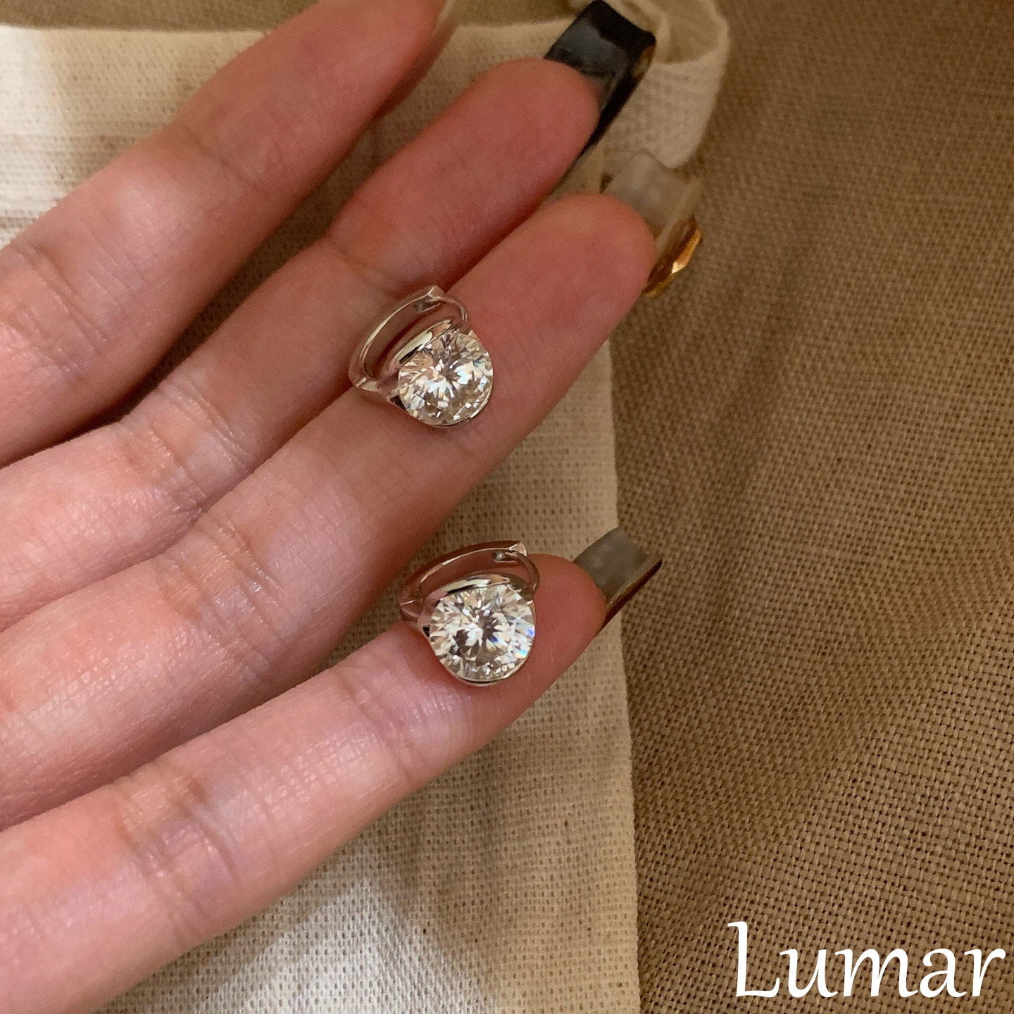 S925银不规则爆闪单钻耳扣女2025新款爆款轻奢高级感巨好看的耳钉,饰品/流行首饰/时尚饰品新,耳环,淘宝优惠券,粉丝福利购,淘宝优惠卷