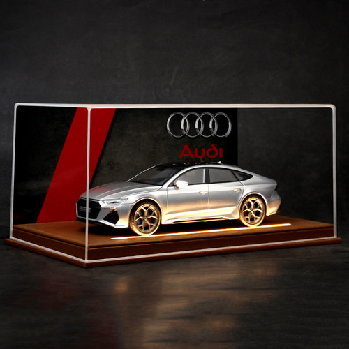 520情人节男奥迪RS7合金跑车模型