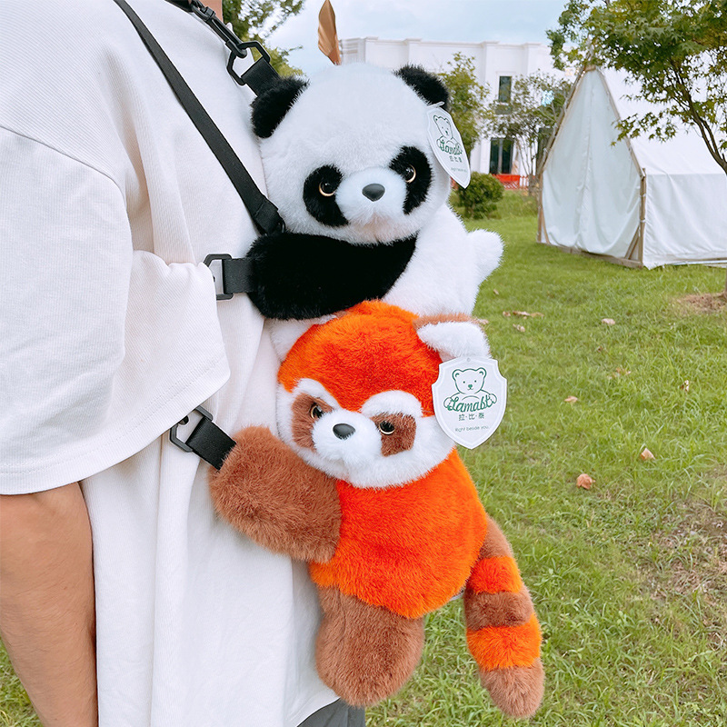 熊猫基地小熊猫背包浣熊玩偶动物