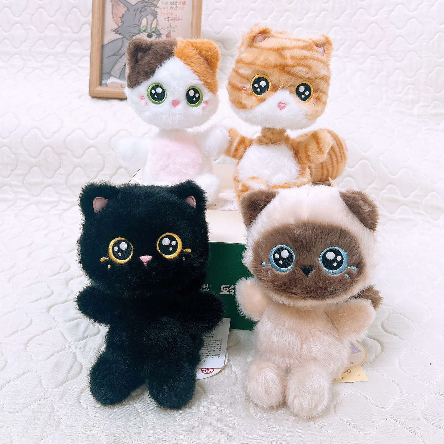 拉比泰车载摇头猫咪毛绒玩偶