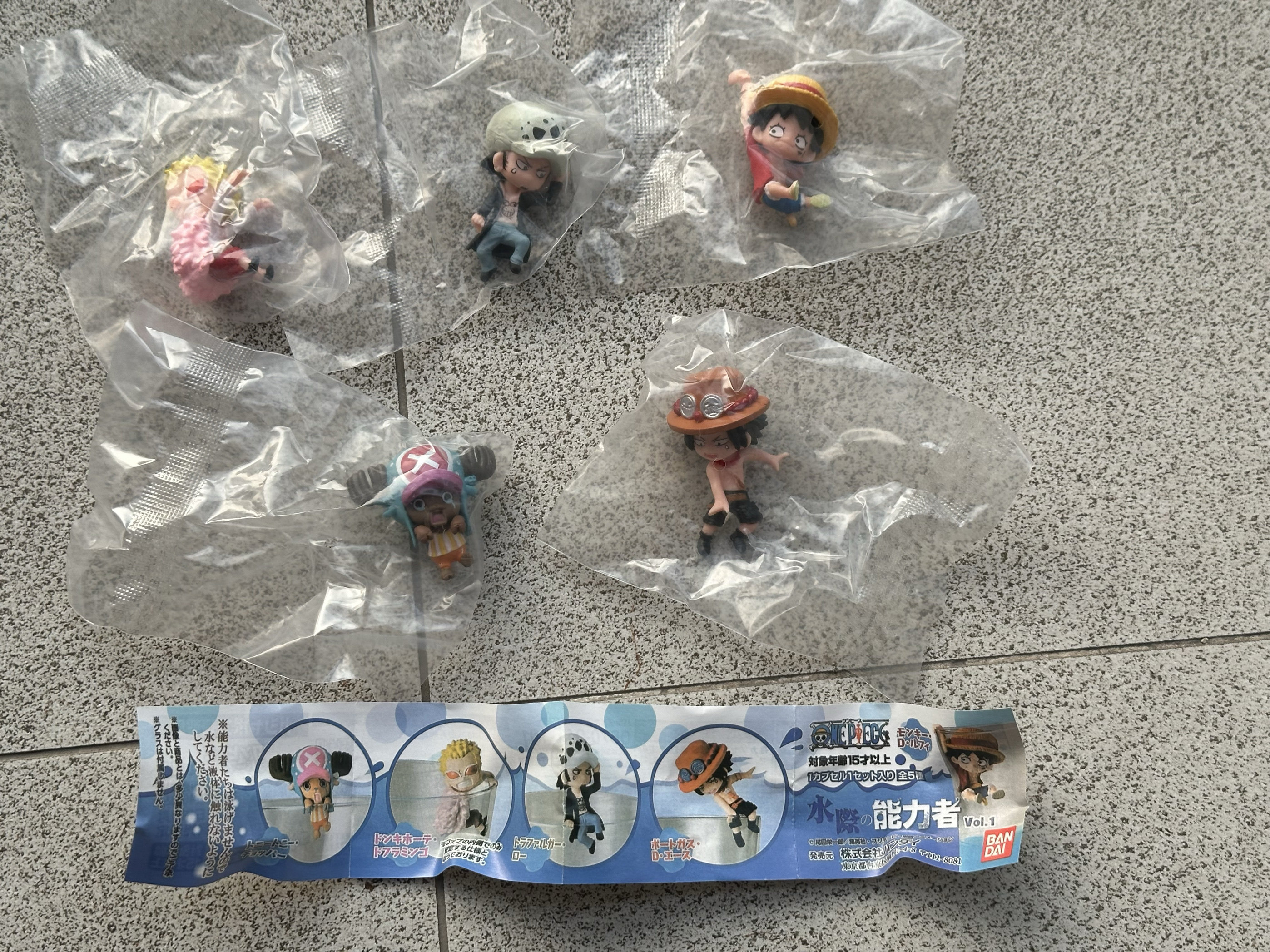 日本正版散货扭蛋海贼王杯口挂件水边能力者艾斯 路飞