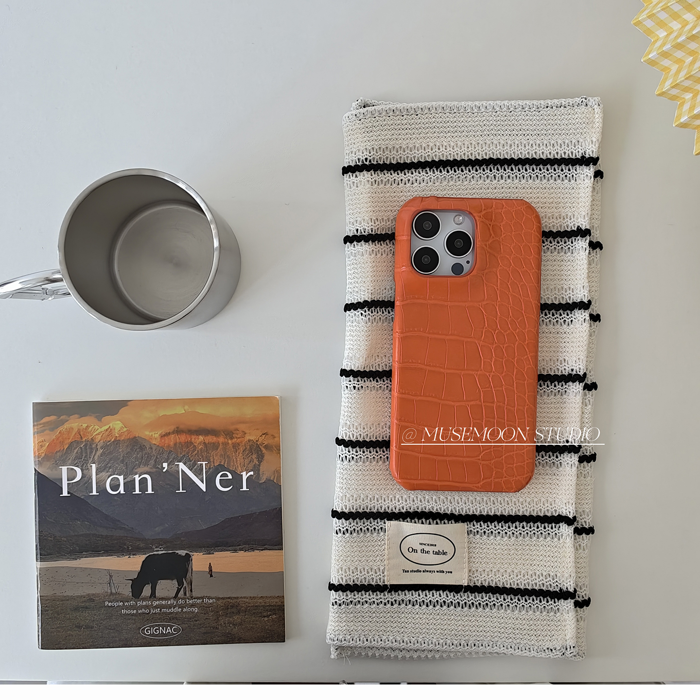 MUSEMOON｜ 独特秋冬色系ins小众质感皮质南瓜色鳄鱼纹半包硬壳手机壳适用ipnoe17promax/16/15华为mate70p80