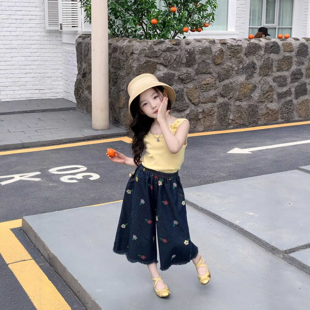 2025夏季新款 女童轻薄针织花朵背心+花朵牛仔九分裤儿童夏装