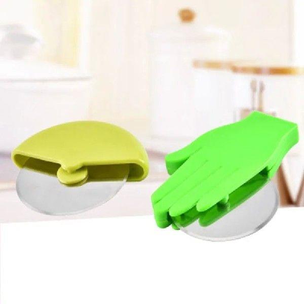 Stainless Steel Palm Pizza Knife Roller Medium Cake Knife