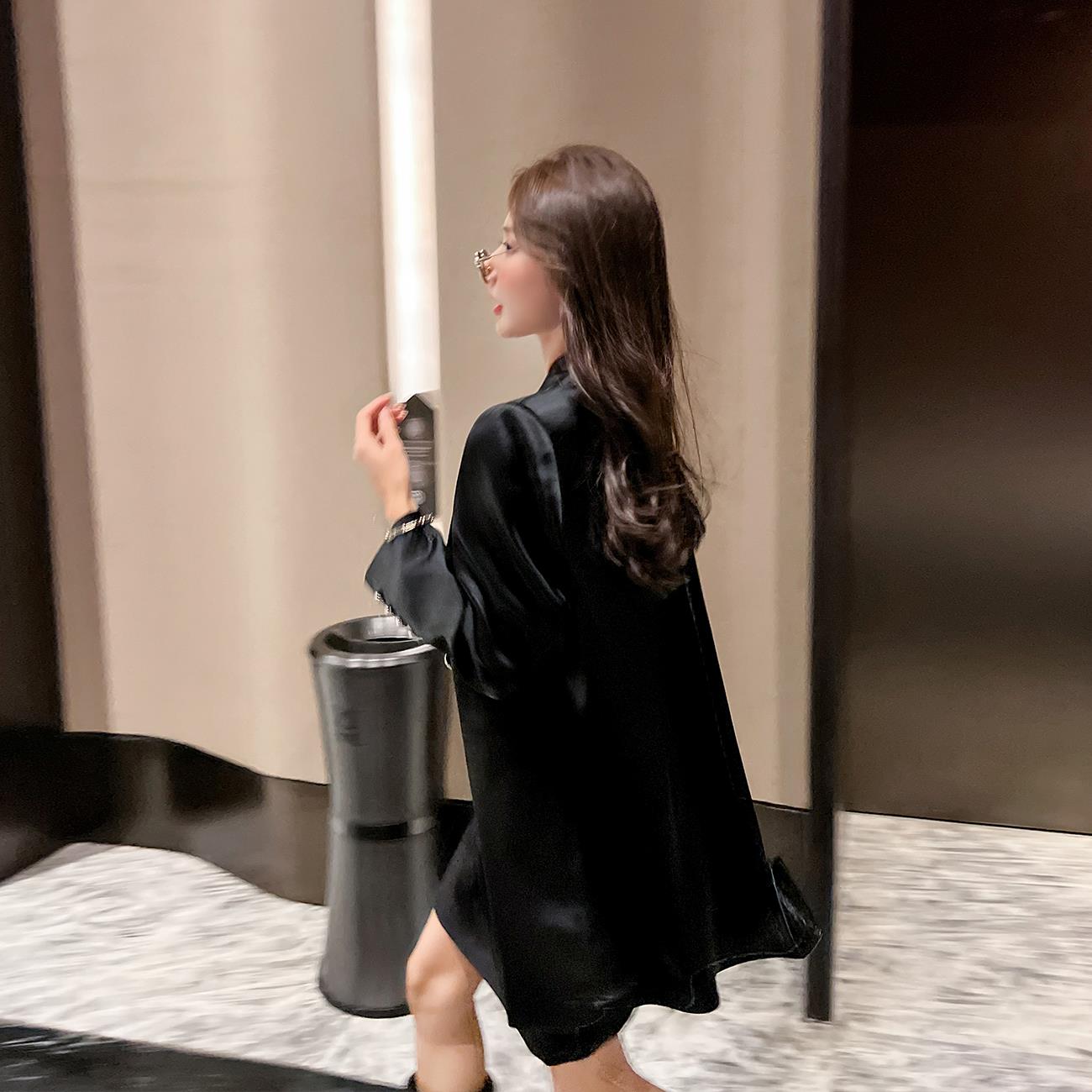 黑色醋酸缎面西装外套女2025年夏季新款宽松休闲气质通勤西服上衣