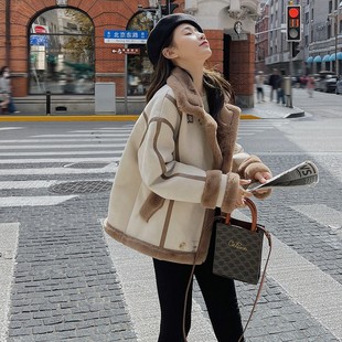 麂皮绒皮毛一体羊羔毛外套女冬短款小个子加绒加厚羊羔绒机车棉服