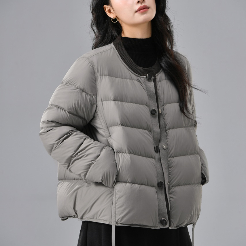 90%鸭绒时尚百搭轻羽绒服女冬季