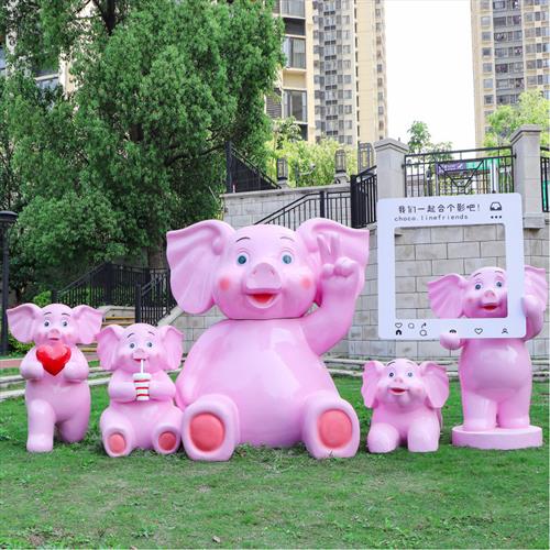 户外幼儿园卡通猪雕塑景区广场萌猪小品装饰商场草坪公园装饰摆件