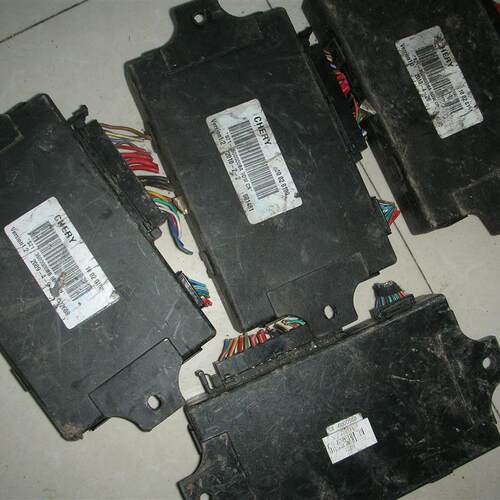 A0205451932W220 S320 S280 S350 S500 S600 SAM车身电脑模块