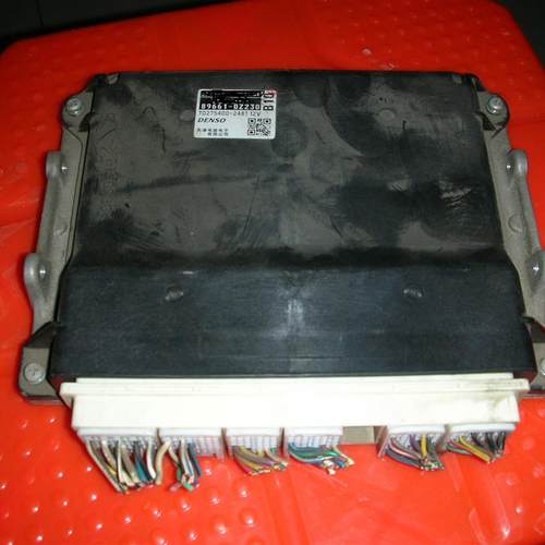 适用于花冠89661-0z240/0z230/发动机电脑板ECU控制器