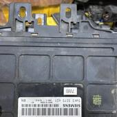 大众宝来捷达帕萨特桑塔纳发动机电脑01M927733LL电路板ECU