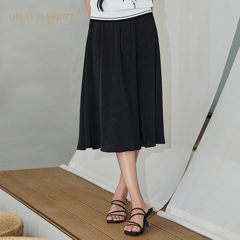 优美世界中长a字黑色半裙