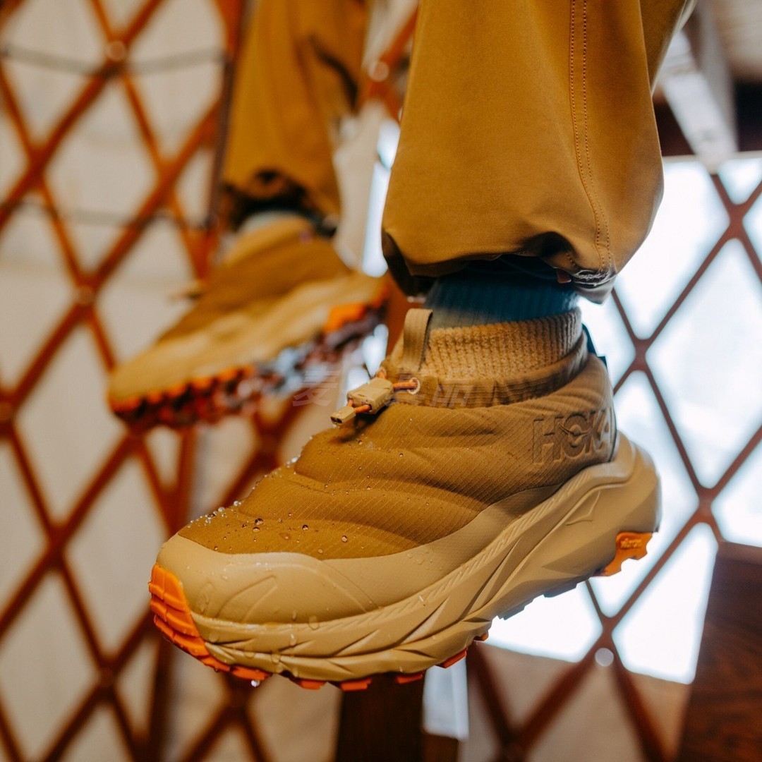 代购Hoka OneOne Kaha 2 Frost Moc GTX男女一脚蹬保暖便鞋户外