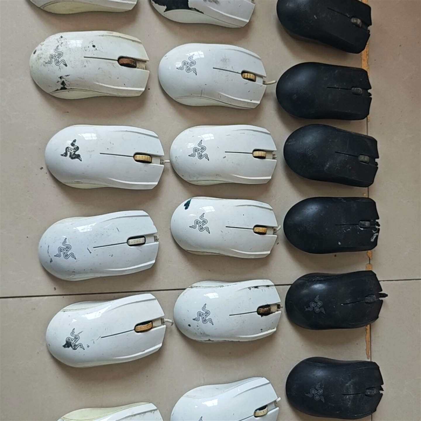 维修Razer 地狱狂蛇 18其它元器件