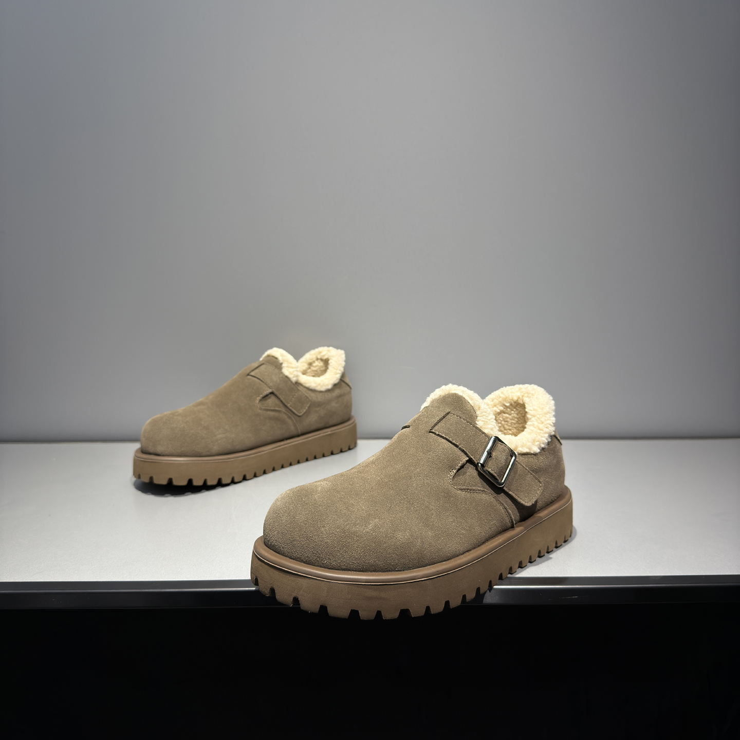 2025新款厚底增高勃肯鞋