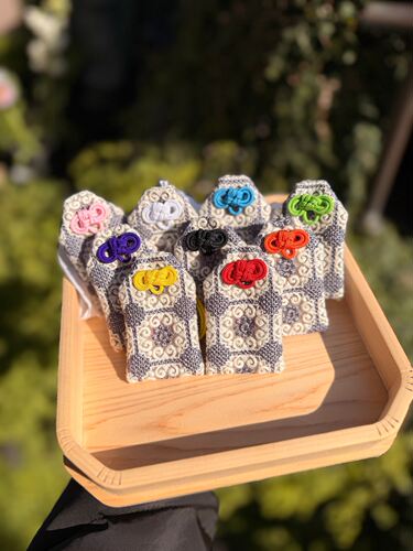 日本代购神乐坂安养寺昭和风花色奢华蕾丝御守金运健康胜利礼物