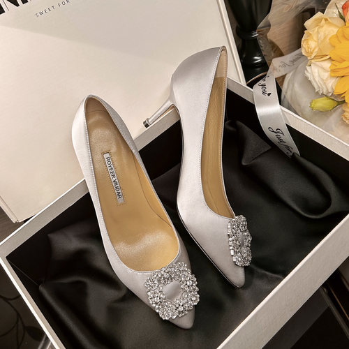 Royeer Viuoar MB尖头雪花扣水钻真丝绸缎婚鞋单鞋女细高跟鞋名媛