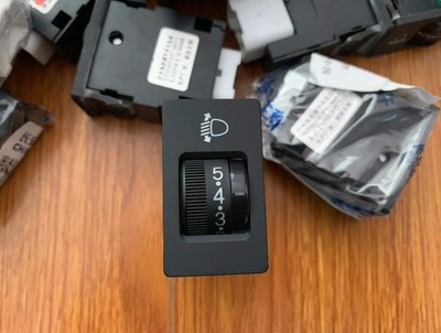 长安CS35/CS15/CX20CX70欧尚灯光调节开关大灯高低角度调光节开关