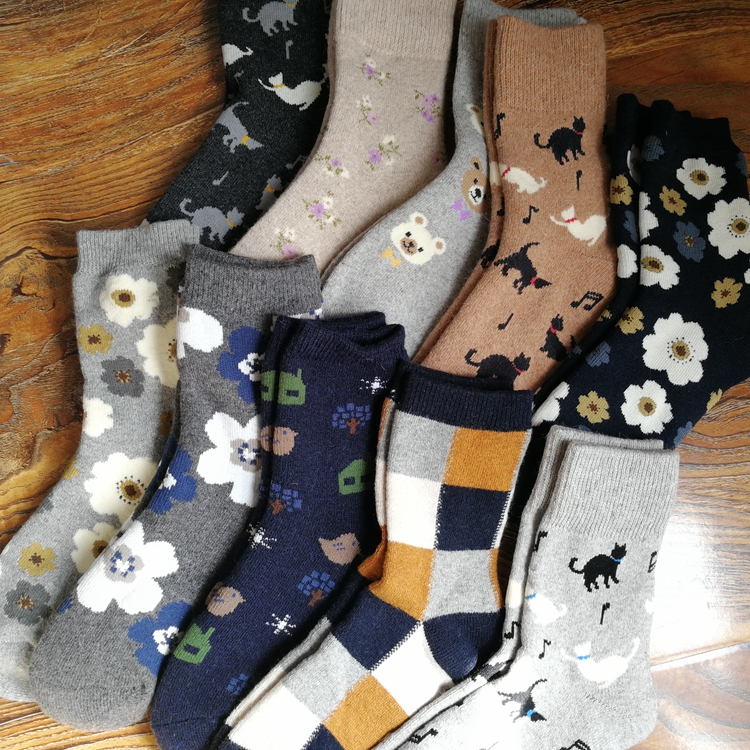 出清！外贸日单秋冬女袜加厚毛圈保暖袜甜美可爱卡通毛混中筒袜子