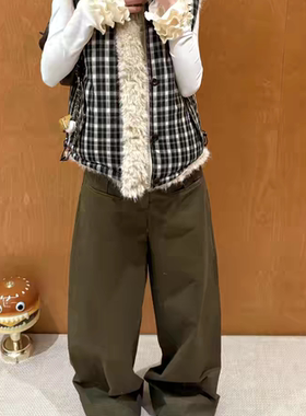 local tag  雪地旅行日 松软毛绒搭配色织格纹夹棉双面马甲