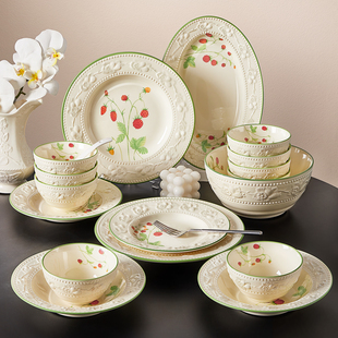 高级感碗盘子碗具乔迁新婚礼物 碗碟家用2025新款 浮雕法式 餐具套装