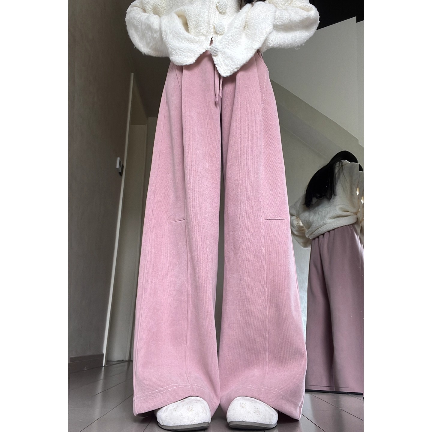 粉色灯芯绒弯刀阔腿裤女秋冬卫裤