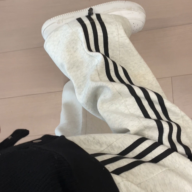 白灰色运动裤女春秋慵懒风卫裤子