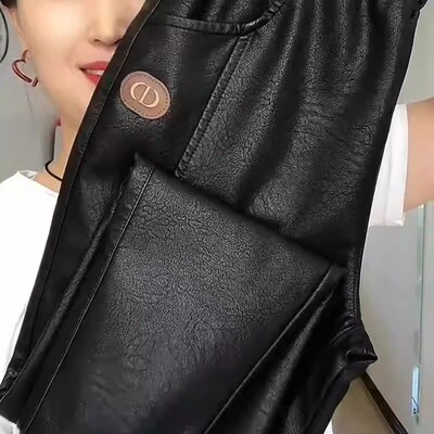 中老年妈妈皮裤女秋冬保暖哈伦裤